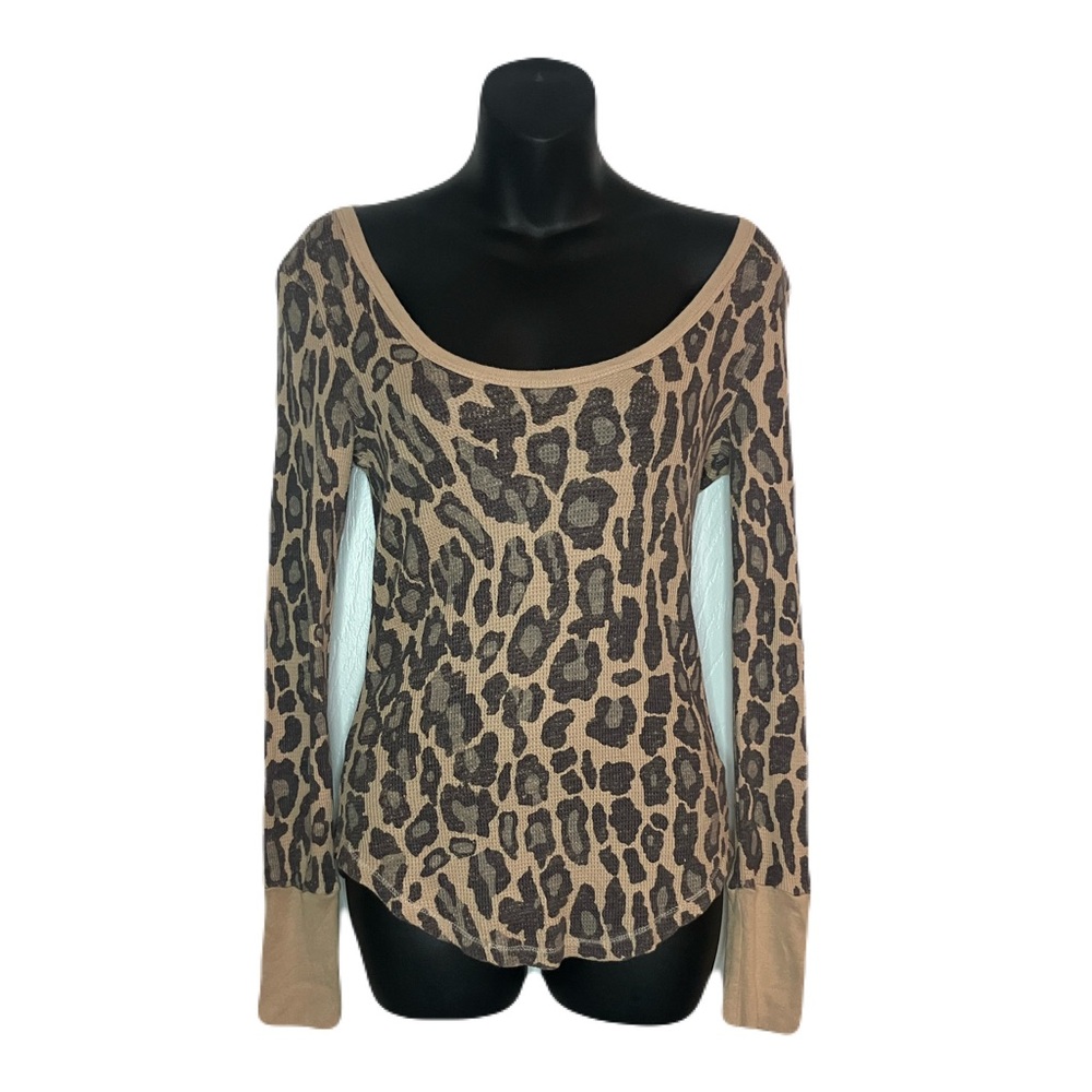 Splendid Leopard Print Long Sleeve Waffle Knit Top in Beige and Black